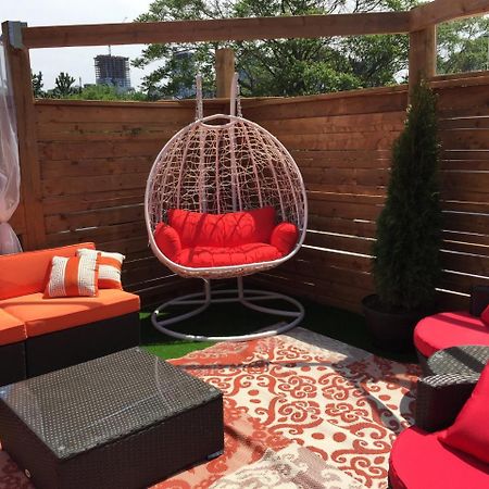 Two Peas Pod Hostel Toronto Exterior photo